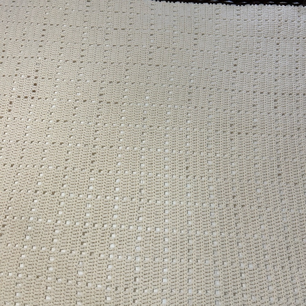 Handmade cream crochet blanket with a brown bobble stitch border - Picture 7 of 8
